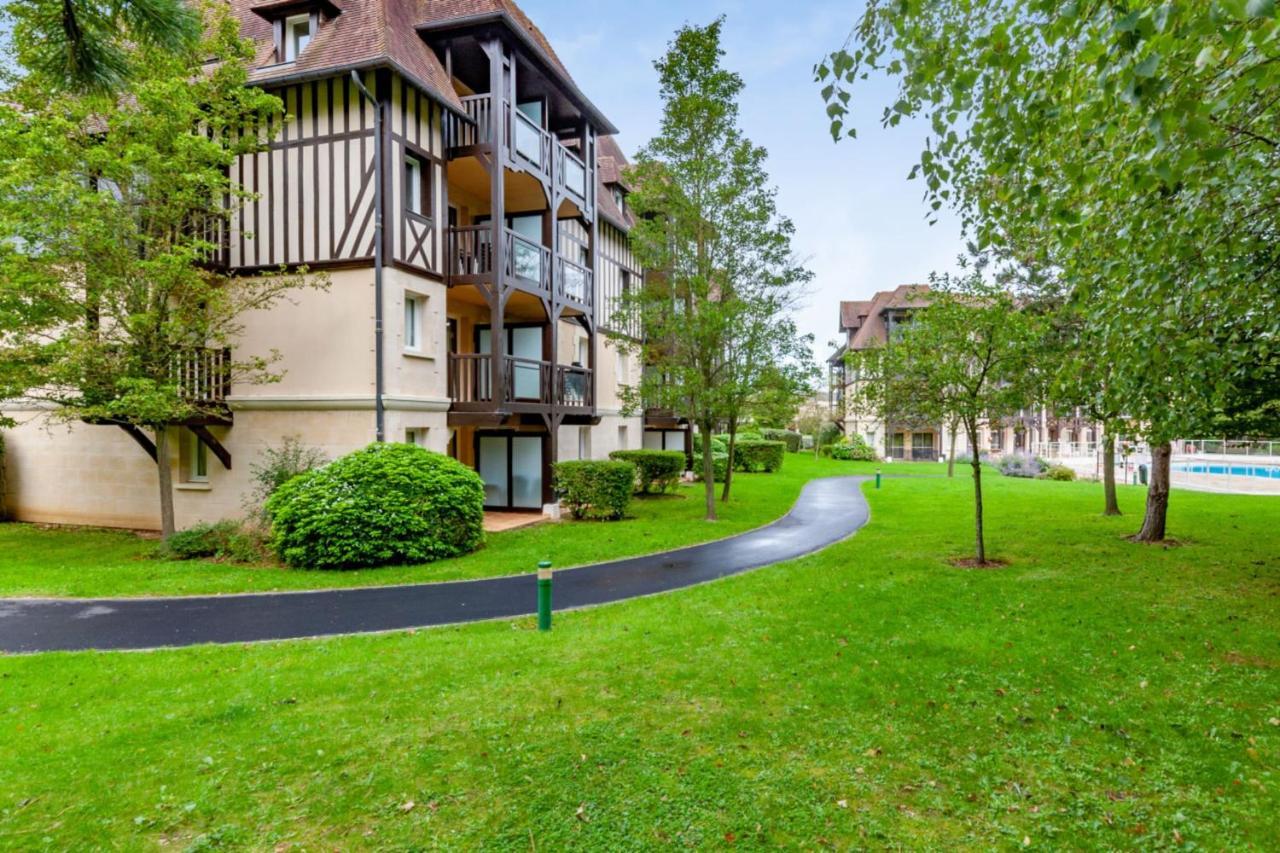 Nice 2-Br In A Residence With Pool - Deauville - Welkeys Luaran gambar